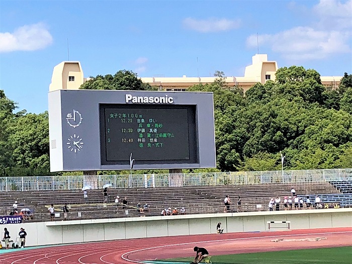 中学女子陸上部 近畿中学校総合体育大会 100ｍ2位！全国大会出場決定