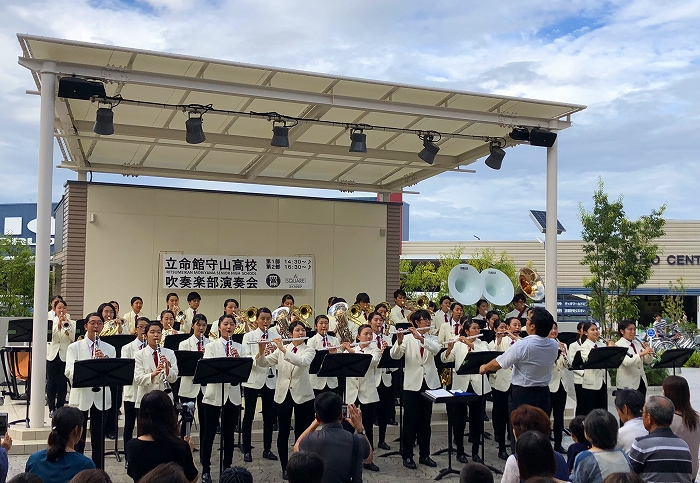 高校吹奏楽部 エイスクエア（草津）イベントに出演しました