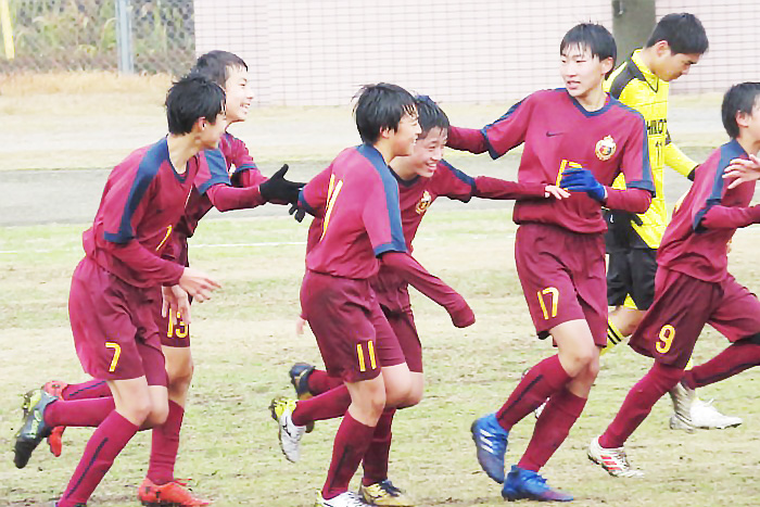 中学サッカー部 滋賀県中学校冬季サッカー選手権大会初優勝 立命館守山中学校 高等学校