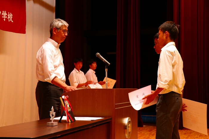 中高 1学期終業式を行いました