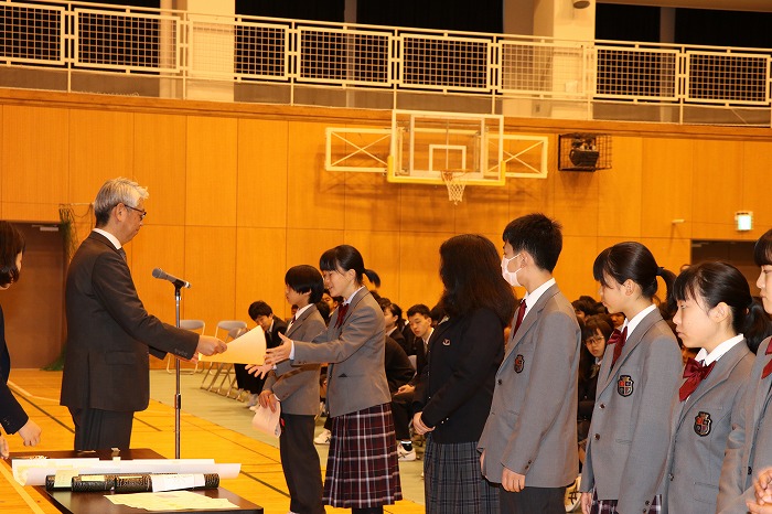 中高 ２学期終業式を行いました