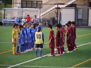 中学サッカー部 国体女子選抜とのトレーニングマッチ