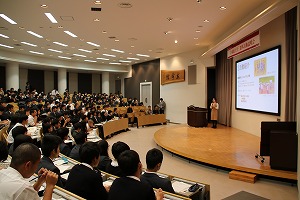 高２ アカデミックウィークⅡ「立命館大学の課外活動説明会」を行いました