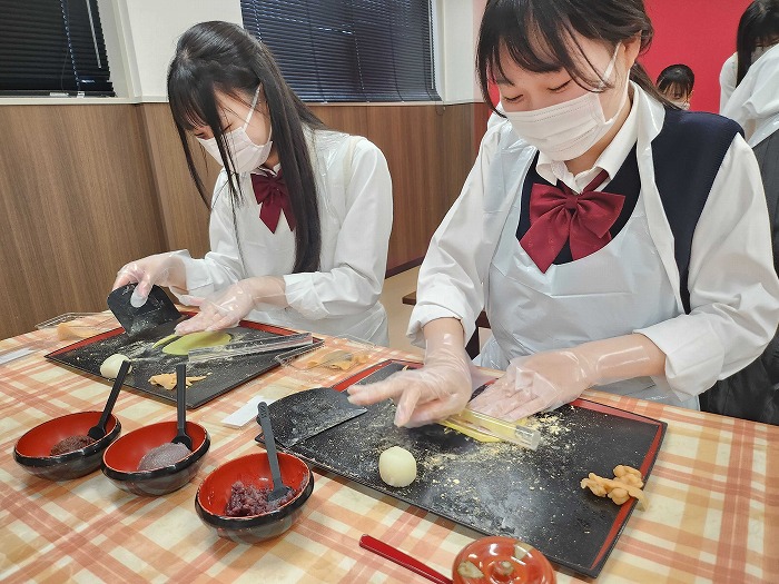 高校日本文化研究部 おたべ体験道場に参加しました