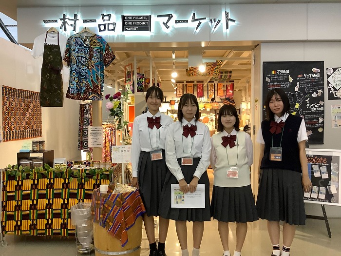 高校GL 一村一品マーケット関西空港の店舗実習に参加しました