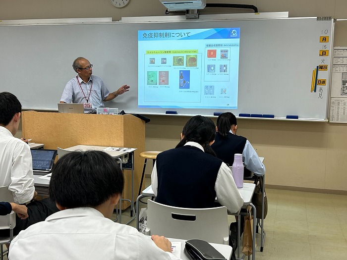 高２FT  医療基礎セミナー｢臓器移植について｣が行われました