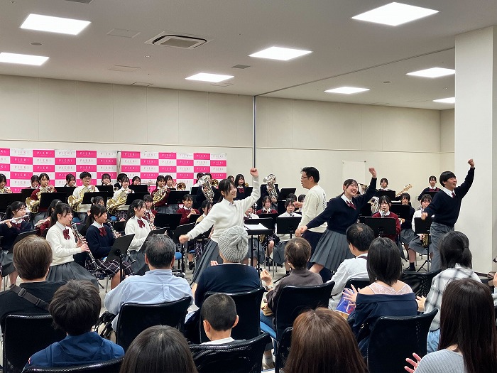 高校吹奏楽部 ピエリ守山にて秋の演奏会を行いました