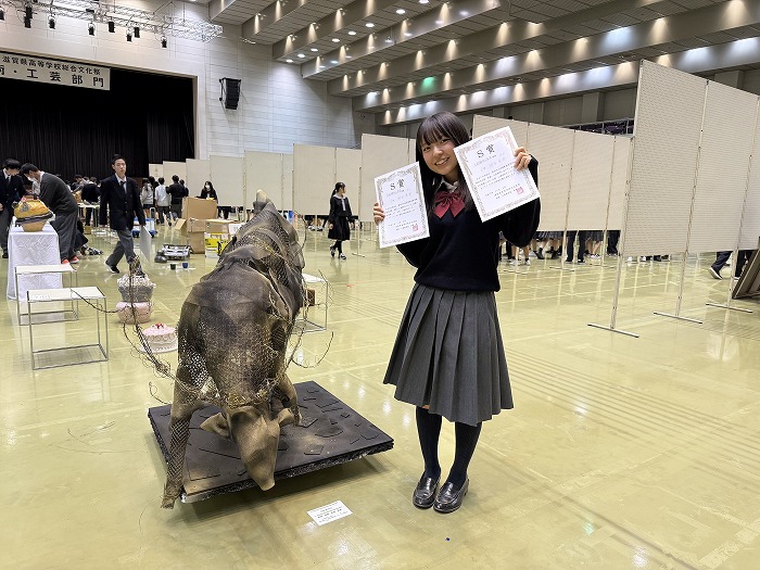 高3  美術部 S賞を受賞しました