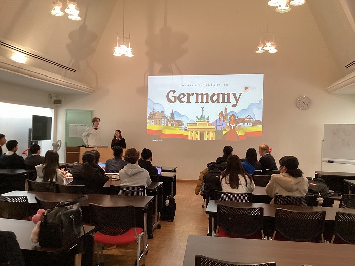 高校 留学生4名による「International Agora」